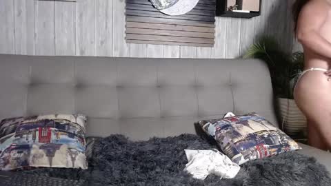 Luna online show from 04/15/26, 07:58