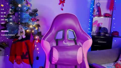 Luna online show from 11/27/25, 05:37