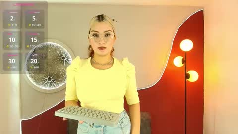 luna__velvet online show from 03/07/26, 12:35