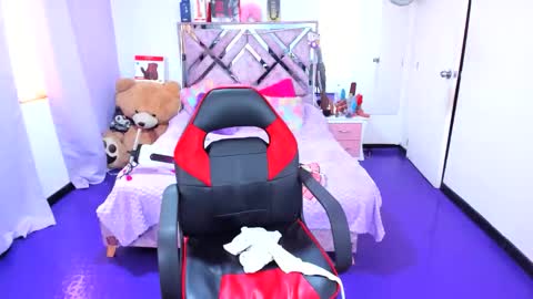 luna_analya online show from 04/09/26, 01:49