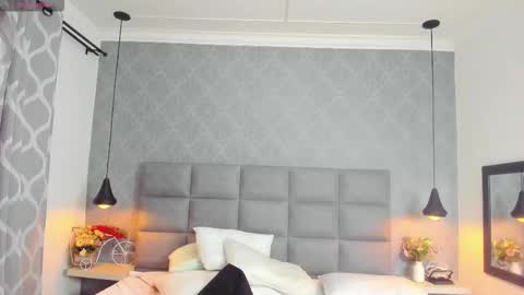 Luna online show from 01/17/26, 11:37