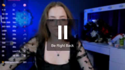 Snapshot of luna_berryy chatting on 01/11/25, 03:02 luna_berryy online show from 01/11/25, 03:02