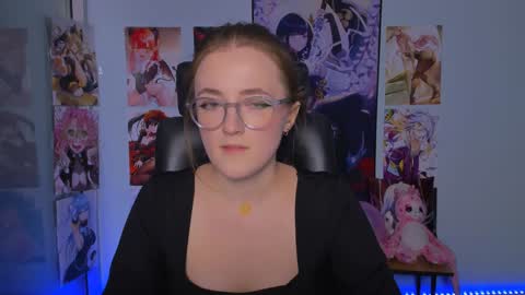 Snapshot of luna_berryy chatting on 01/17/25, 08:33 luna_berryy online show from 01/17/25, 08:33