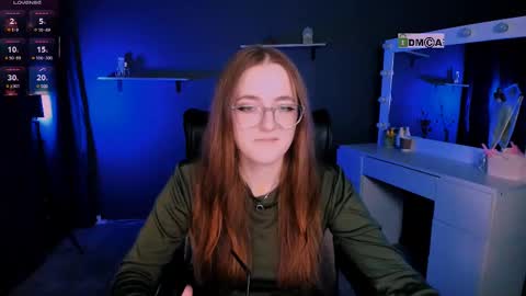 Snapshot of luna_berryy chatting on 03/11/25, 02:43 luna_berryy online show from 03/11/25, 02:43