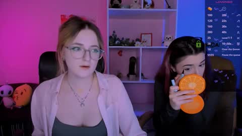 Snapshot of luna_berryy chatting on 09/24/25, 12:52 luna_berryy online show from 09/24/25, 12:52