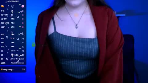 Snapshot of luna_berryy chatting on 11/21/25, 09:13 luna_berryy online show from 11/21/25, 09:13