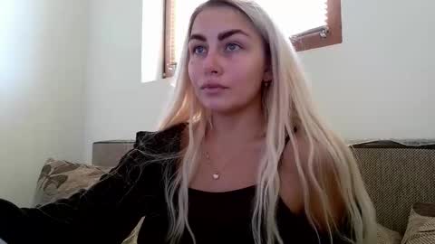 Snapshot of luna_blazer chatting on 10/04/25, 10:13 luna_blazer online show from 10/04/25, 10:13
