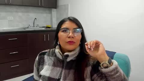 luna  online show from 02/13/25, 11:17