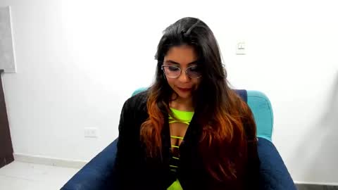 luna  online show from 02/21/25, 11:22