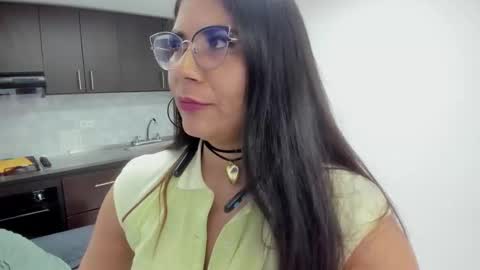 luna  online show from 11/13/25, 10:58