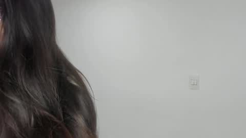 luna  online show from 04/15/26, 11:06