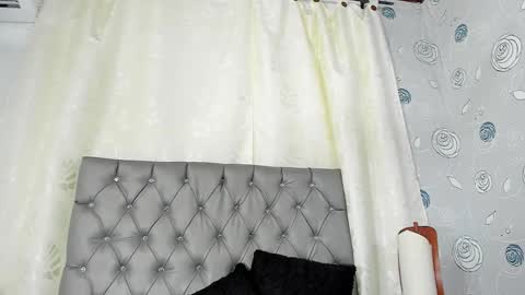 Luna Eva online show from 01/11/25, 05:29