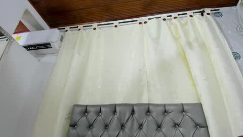 Luna Eva online show from 03/05/25, 06:01