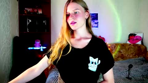 Snapshot of luna_evan chatting on 09/24/25, 08:50 luna_evan online show from 09/24/25, 08:50