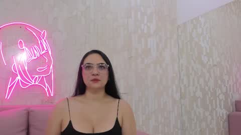 luna_ferrer1 online show from 06/30/26, 11:44