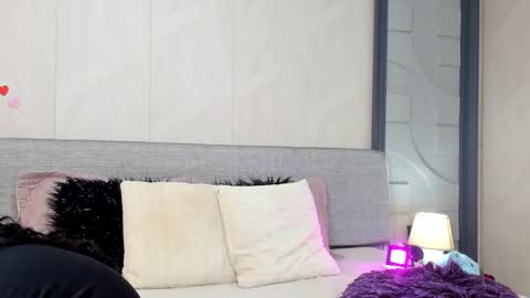 Snapshot of luna_fioree chatting on 03/08/25, 05:22  Luna Fioree  online show from 03/08/25, 05:22