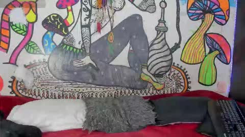 luna_gc online show from 03/19/26, 08:57