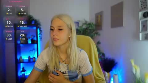 luna_grace18 online show from 06/24/26, 03:00
