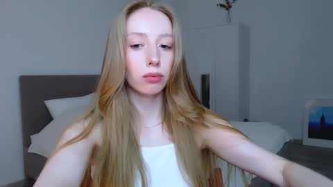 Snapshot of luna_insanity chatting on 02/06/25, 12:11 Luna online show from 02/06/25, 12:11