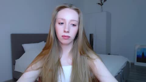 Snapshot of luna_insanity chatting on 02/16/25, 07:49 Luna online show from 02/16/25, 07:49