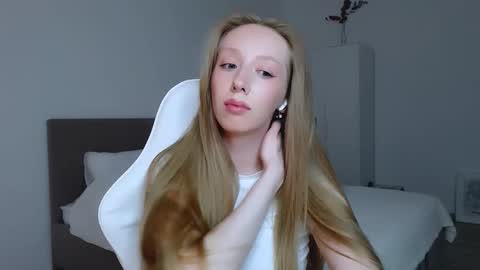 Snapshot of luna_insanity chatting on 09/09/25, 09:03 Luna online show from 09/09/25, 09:03