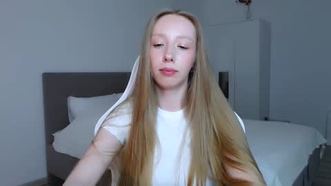 Snapshot of luna_insanity chatting on 09/11/25, 08:09 Luna online show from 09/11/25, 08:09