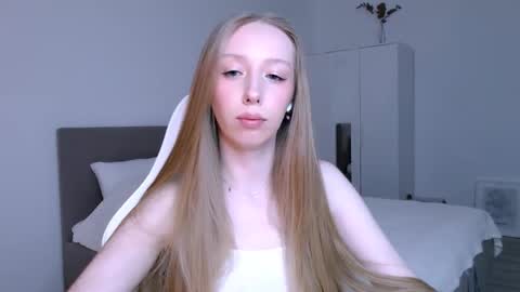 Snapshot of luna_insanity chatting on 01/11/26, 08:36 Luna online show from 01/11/26, 08:36