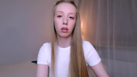 Luna online show from 04/19/26, 09:39