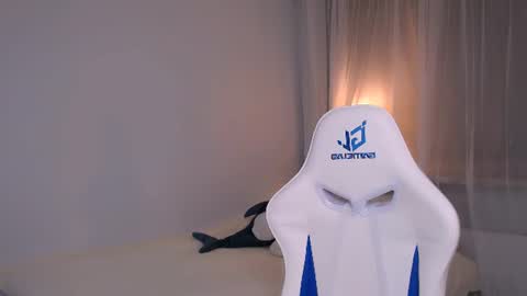 Snapshot of luna_insanity chatting on 07/25/26, 12:09 Luna online show from 07/25/26, 12:09