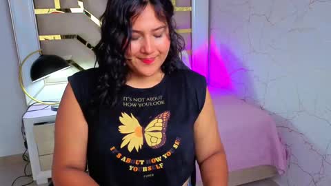 Luna  Jonez  online show from 11/06/25, 11:11