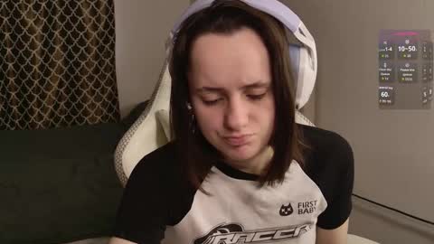 luna_loveeee online show from 11/25/25, 05:18