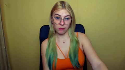 Luna online show from 01/09/25, 11:25