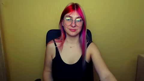 Luna online show from 02/20/25, 12:15