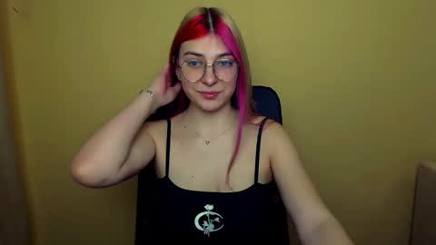 Luna online show from 03/05/25, 08:21