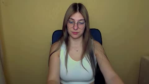 Luna online show from 09/10/25, 08:47