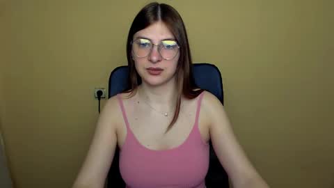 Luna online show from 04/11/26, 08:29