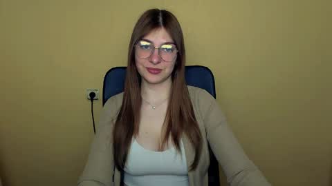 Luna online show from 04/24/26, 09:45