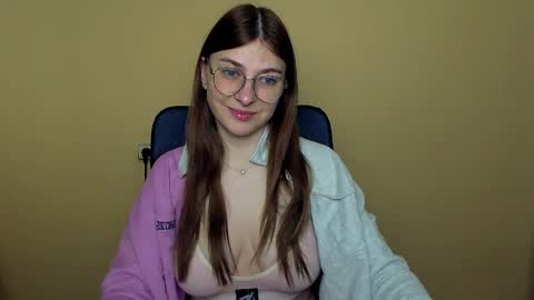 Luna online show from 04/27/26, 11:30