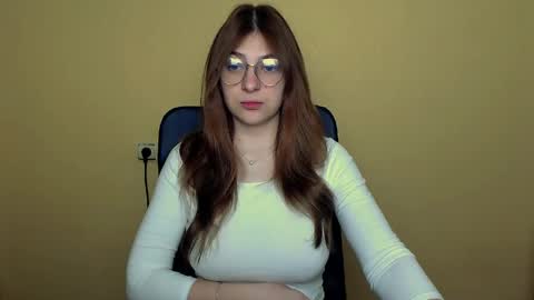Luna online show from 05/02/26, 08:19