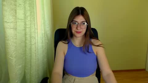 Luna online show from 06/25/26, 08:19