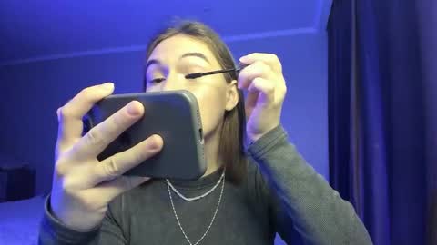 Luna online show from 11/28/25, 03:20