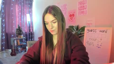 luna_lust_211 online show from 03/11/26, 06:08