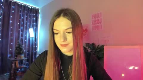 luna_lust_211 online show from 03/15/26, 04:29