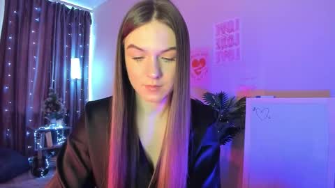 luna_lust_211 online show from 03/16/26, 04:18
