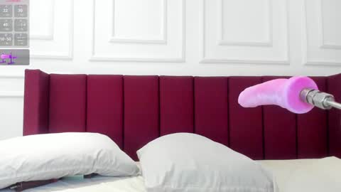 Snapshot of luna_monroe_ chatting on 01/03/25, 10:41 online show from 01/03/25, 10:41