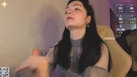 Luna online show from 04/13/26, 12:49