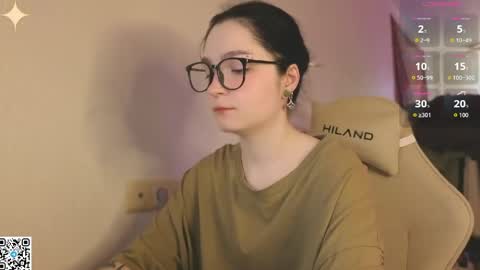 Luna online show from 04/18/26, 02:26