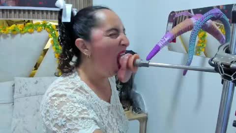 luna_naughty1 online show from 05/23/26, 10:14