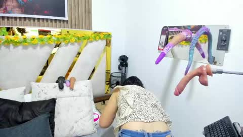 luna_naughty1 online show from 06/02/26, 06:43