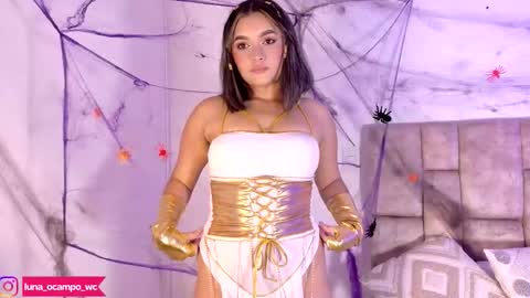   online show from 10/31/25, 08:54